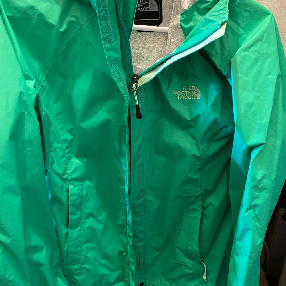 North Face wind/rain jacket